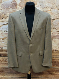Beiges Herren-Sakko aus Royal Silk von Atelier Torino, Größe 50, neu mit Etikett, klassischer Schnitt mit Fischgrat-Muster.