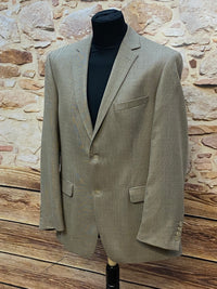Beiges Herren-Sakko aus Royal Silk von Atelier Torino, Größe 50, neu mit Etikett, klassischer Schnitt mit Fischgrat-Muster.
