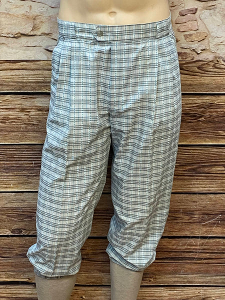 Hellgrau-beige karierte Knickerbockerhose mit blauen Linien, gerafftem Saum und Falten vorn, Größe 50, Bund 90 cm, ungetragen, sehr guter Zustand, 20er-Jahre-Stil.