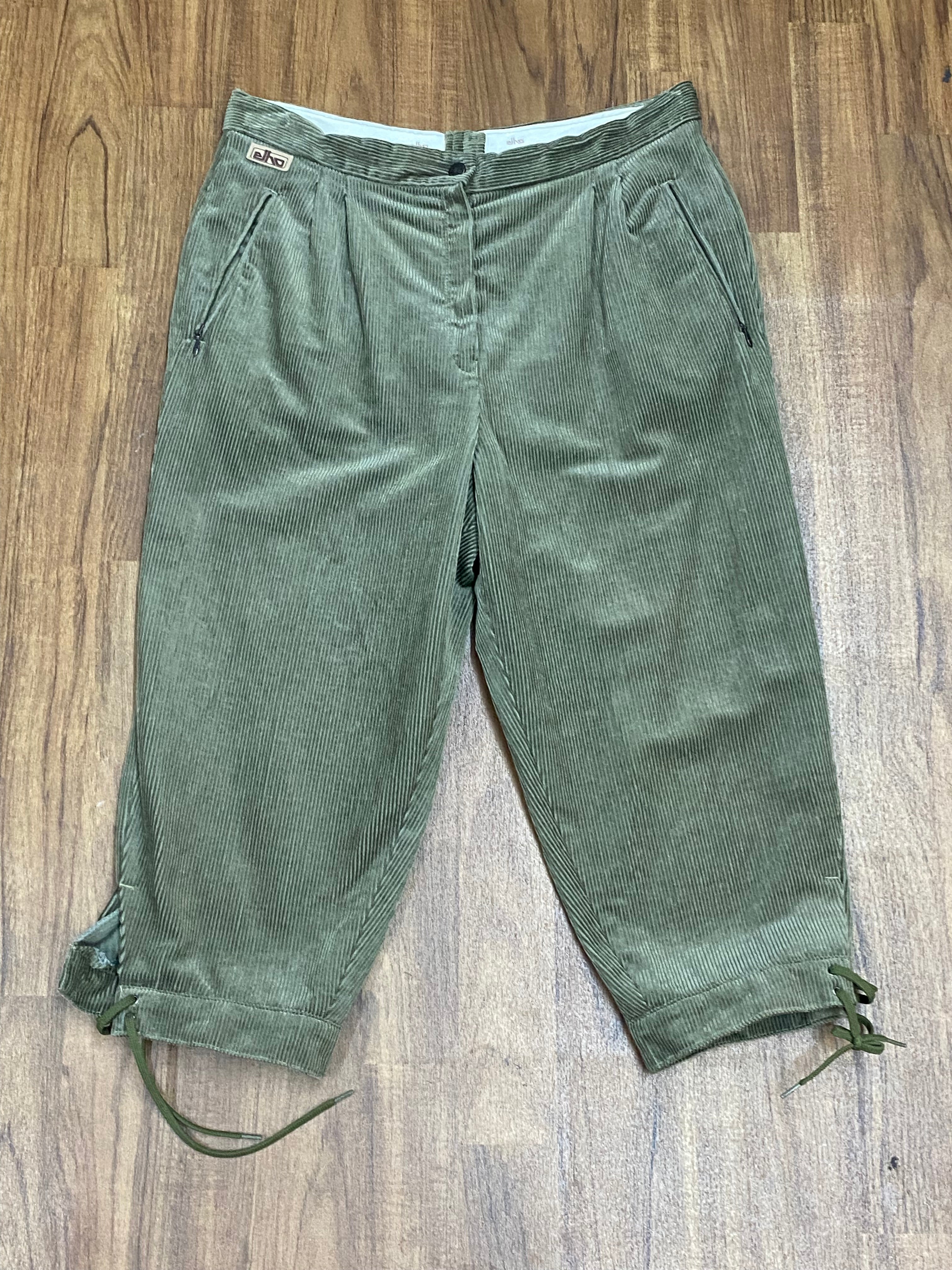Grüne Vintage Trachtenhose, Kniebund Cordhose Bundweite 86 cm Unisex Gr.44