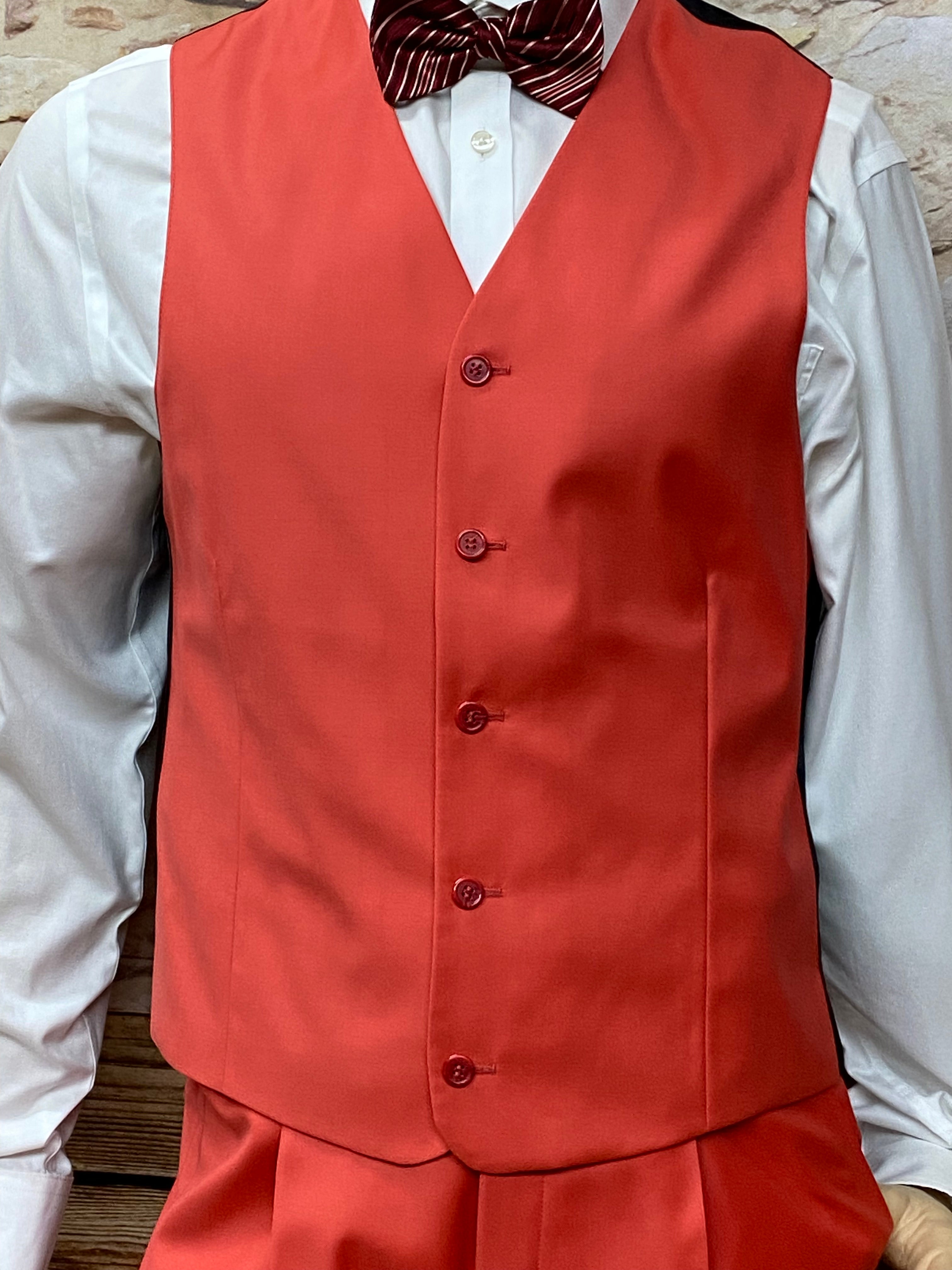 Roter 3teiliger Anzug, Weste, Hose, Fliege Gr.48