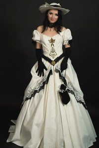 Steampunk-Brautkleid in Elfenbein mit schwarzer Spitze und Goldstickerei, inklusive Hut, Handschuhen und Samtbeutel, Größe 34, viktorianischer Stil, sehr guter Vintage-Zustand.