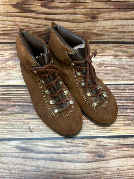 „Vintage Wildleder-Bergstiefel Stein Austria in Braun, Gr. 42, 1970er Jahre“