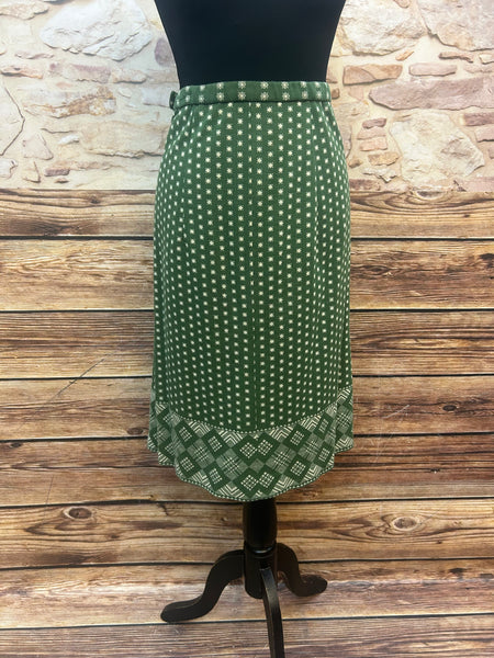 Grüner Vintage-Rock Gr. 40 mit weißem Streumuster, Stretch und Futter, Bund 80 cm, Länge 66 cm – 80er/90er Stil, guter Zustand