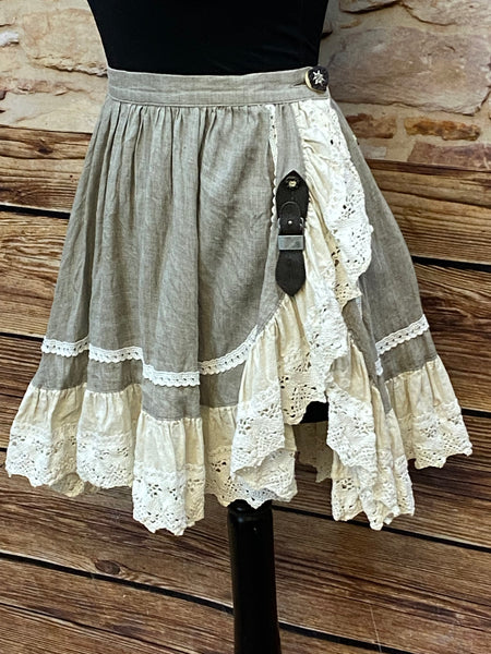 Verspielter Vintage-Trachtenrock mit Spitzendetails