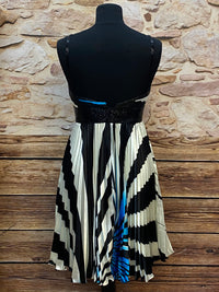 Fabelhaftes Plissee‐Abendkleid „Unique“ in XS