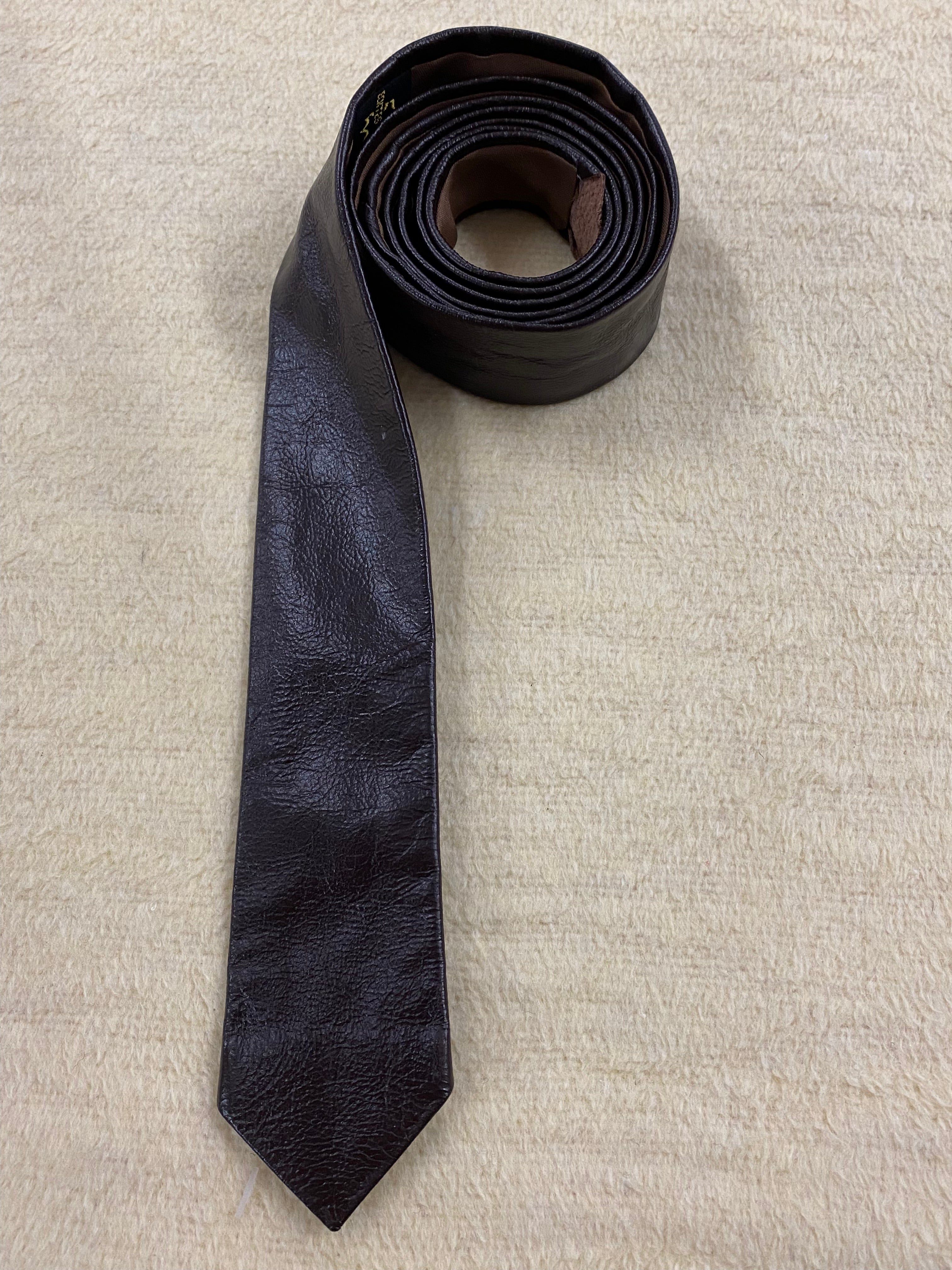 Vintage Krawatte aus Leder, aubergine