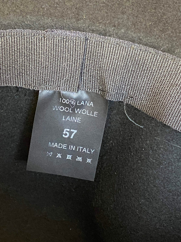 „Schwarzer Vintage-Hut Größe 57 aus 100 Prozent Wolle, Made in Italy, passend zum 1920er Jahre Damen-Outfit“