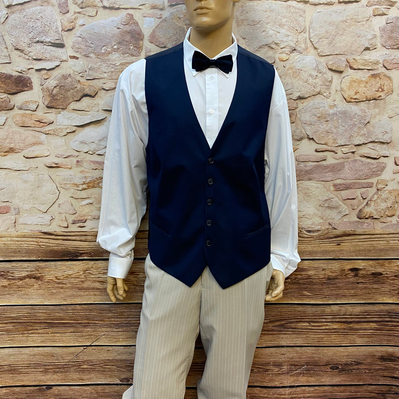 20er Jahre Herren Knickerbocker Outfit Größe 60 beige dunkelblau mit Weste Hemd Fliege und Schiebermütze