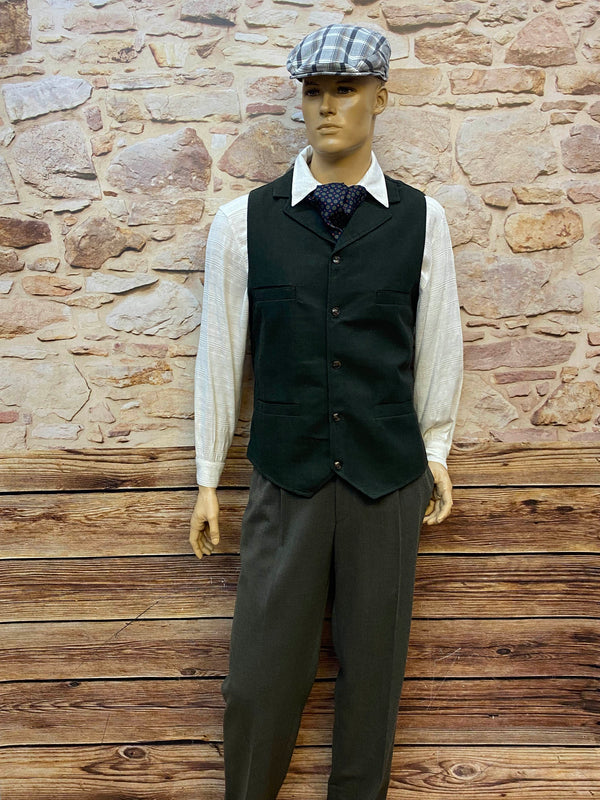 20er Jahre Herren Outfit Gr. 52 mit Weste Hose Hemd Schiebermütze und Schalkrawatte