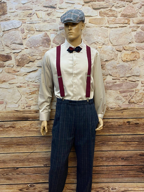 20er Jahre Herren Outfit Gr. 54 mit Hosenträgern, Bundfaltenhose, Hemd, Fliege und Schiebermütze