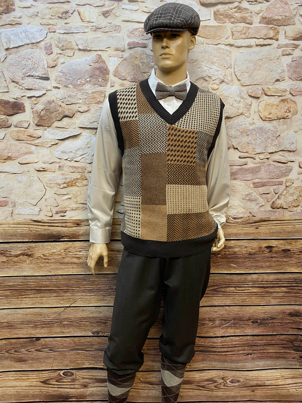 20er Jahre Herren Outfit Gr. 56 mit gemustertem Pullunder Knickerbockerhose Schiebermütze und Fliege