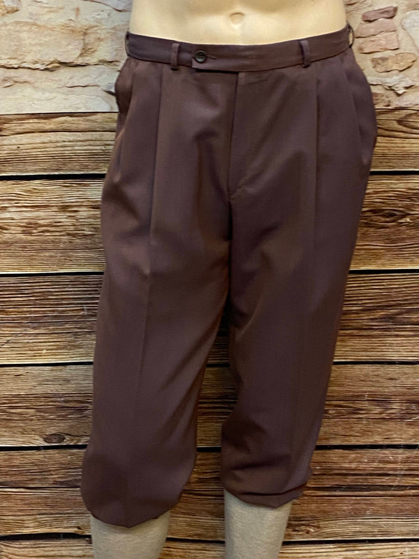 „Braune 20er-Jahre Knickerbocker Hose aus Mischgewebe, getragen am Mannequin“