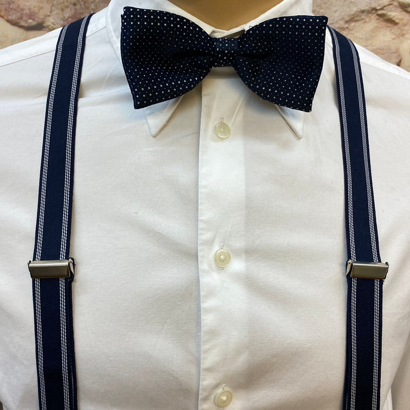 Dunkle Knickerbocker mit Hosenträgern für ein 20er Jahre Herren Outfit