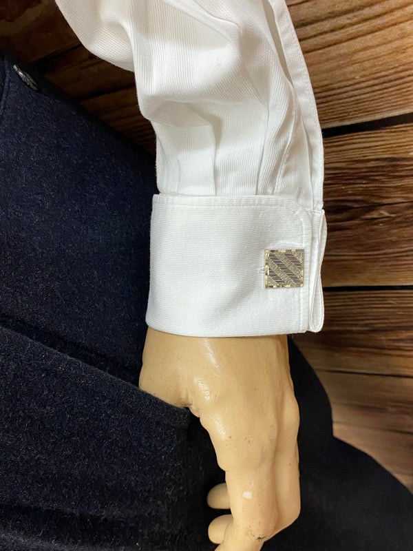 Manschettenknöpfe als Accessoires für Vintage Herren Outfit
