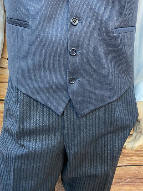 „Vintage Herren Outfit komplett mit Weste Stresemannhose“