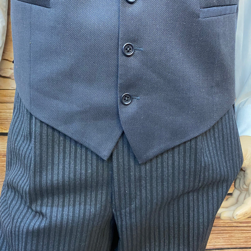 „Vintage Herren Outfit komplett mit Weste Stresemannhose“