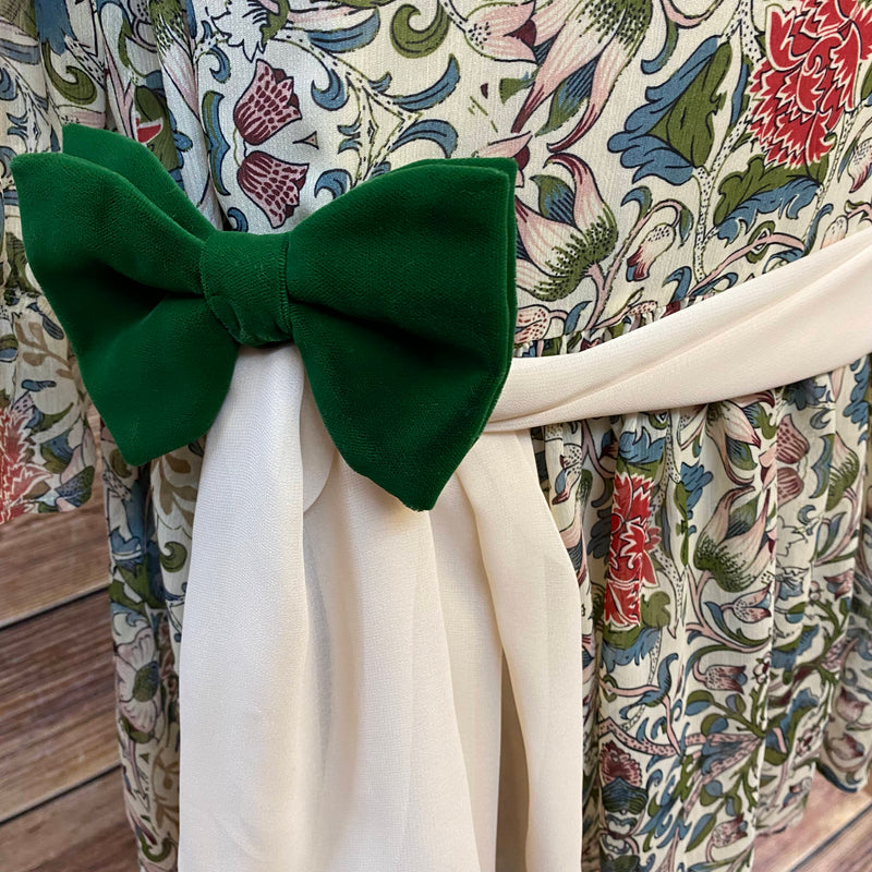 Vintage 20er Jahre Tageskleid mit Hut – florales Unikat