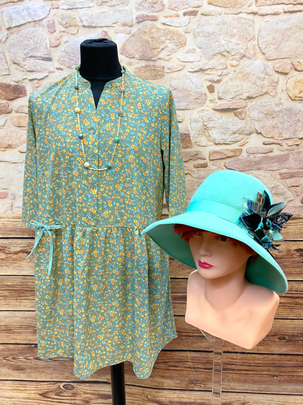 Vintage 20er Jahre Tageskleid mit Hut & Kette