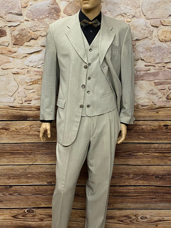 Babylon Berlin Outfit im 20er Jahre Stil, Anzug 5-teilig, Sakko, Weste, Hose, Hemd, Fliege, beige, Größe 52