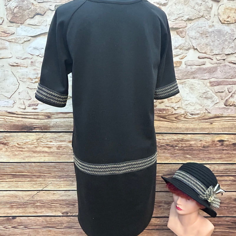 20er-Jahre Komplett-Outfit – Kleid Gr. 36