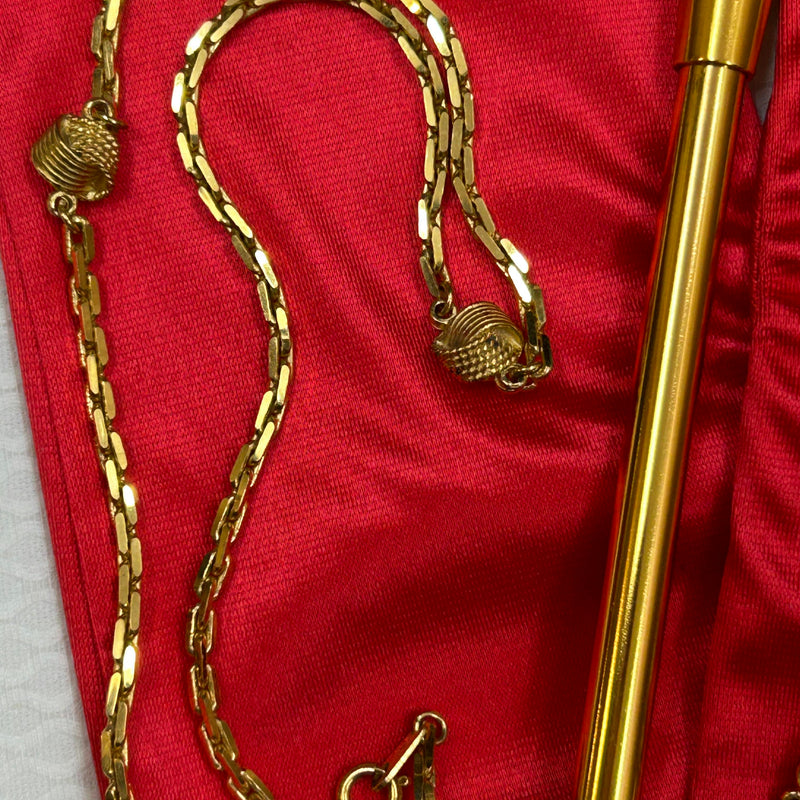 20er Jahre Damen Set mit roten Handschuhen und Accessoires