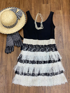 Kleid im 20er Jahre Stil, Hut, Handschuhe und Perlenkette Gr.34 – Glad Rags  Kostümverkauf