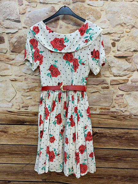 Bild 1: „Original 50er Jahre Kleid Damen Vintage in Creme mit roten Rosen, schwarzen Polka Dots und rotem Gürtel Größe 34“
