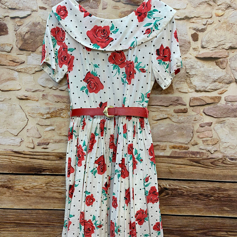 Bild 1: „Original 50er Jahre Kleid Damen Vintage in Creme mit roten Rosen, schwarzen Polka Dots und rotem Gürtel Größe 34“