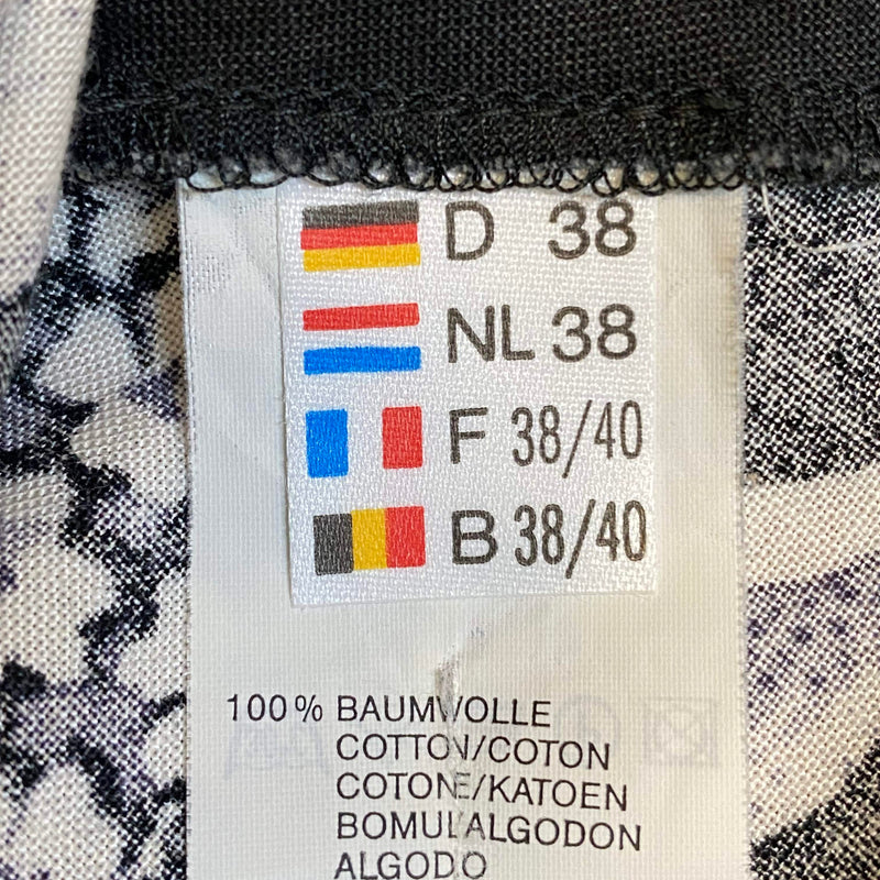 50er Jahre Kleid Schwarz Weiß Gr. 38 – Rockabilly Swingkleid mit Früchteprint und großem Kragen