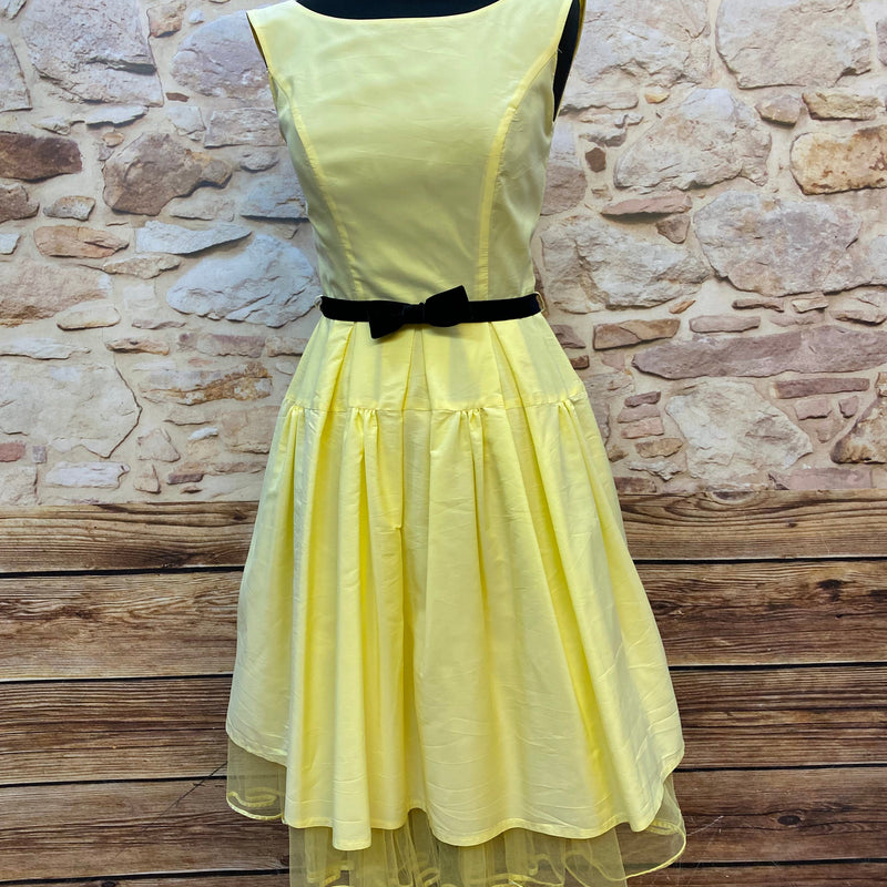 „Hellgelbes 50er Jahre Kleid von Swing in Größe 34 mit schwarzem Samtgürtel und schwingendem Rock“