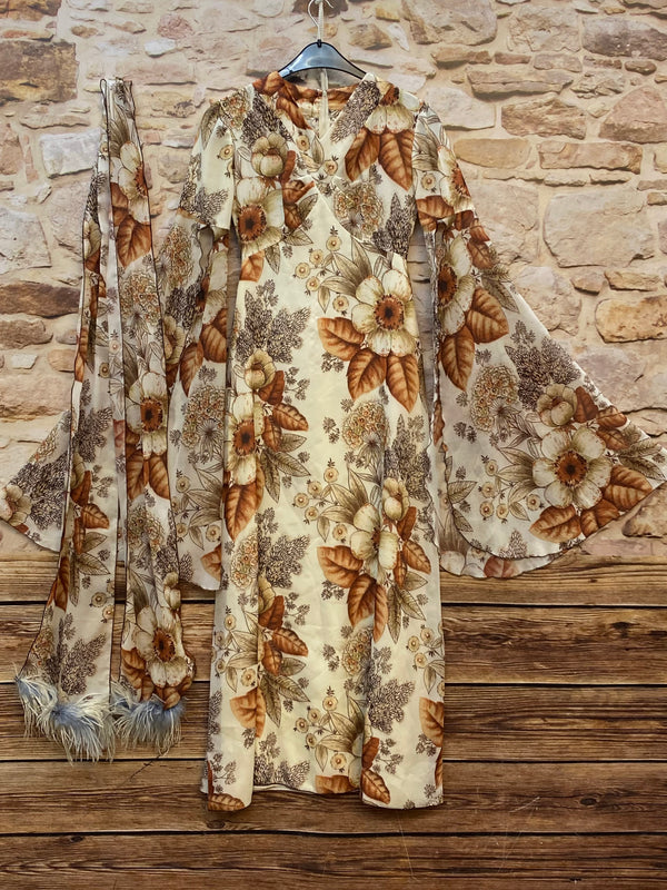 „Boho Vintage Maxikleid braun Blumen Gr 34 mit Fledermausärmeln“