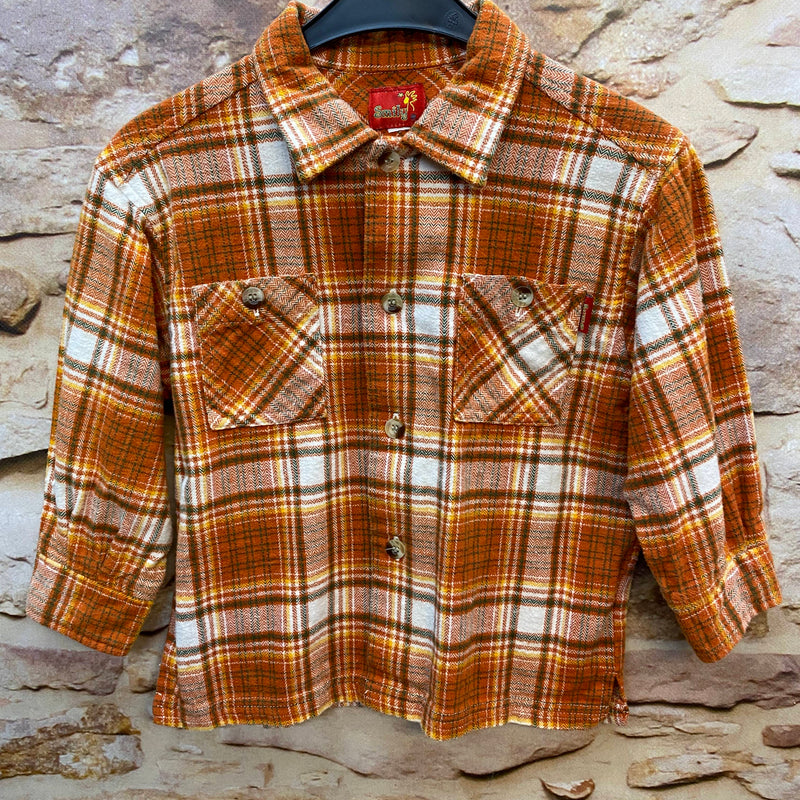 „1970er Western Holzfällerhemd für Jungen in orange kariertem Vintage Stil mit Brusttaschen“