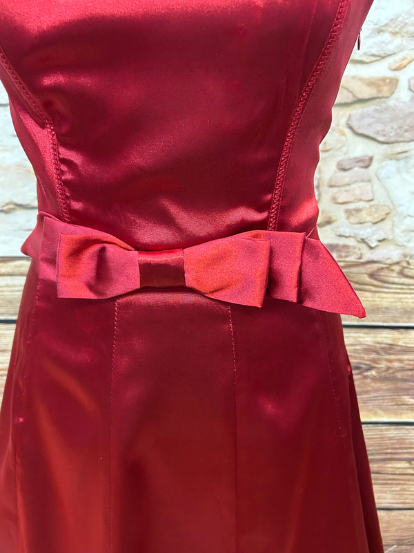 Cocktailkleid in Rot mit Schleife – von Lissa, Gr. 36 (ungetragen)