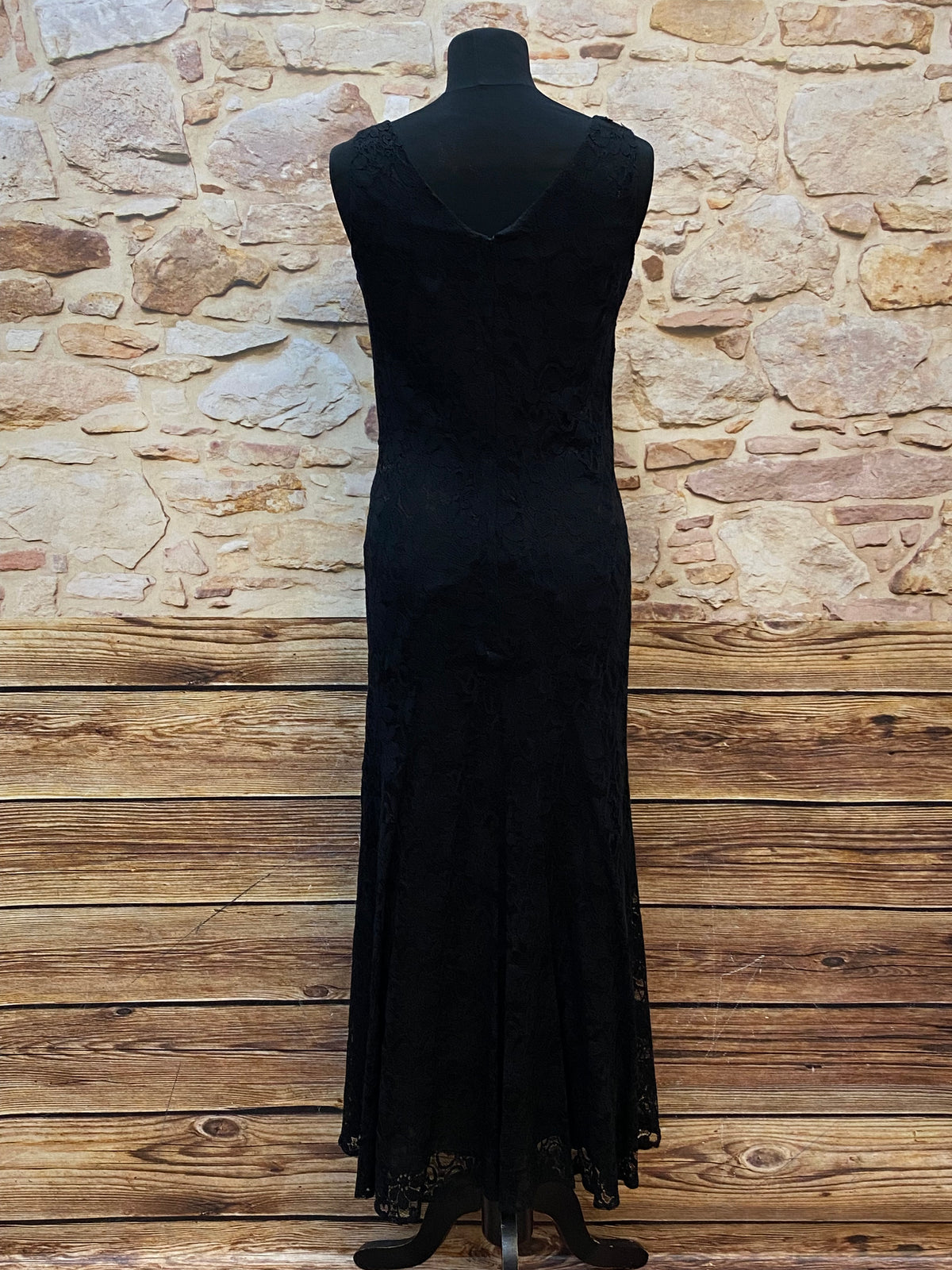 Robe de soirée vintage en dentelle noire par Laura Ashley taille 36 