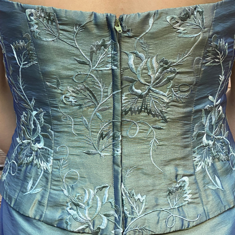 3teiliges Abenkleid in Gr. 36 blassgrün mit Handstulpen