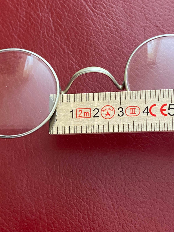 Antike Nickelbrille mit Etui – runde Vintage Brille im historischen Stil