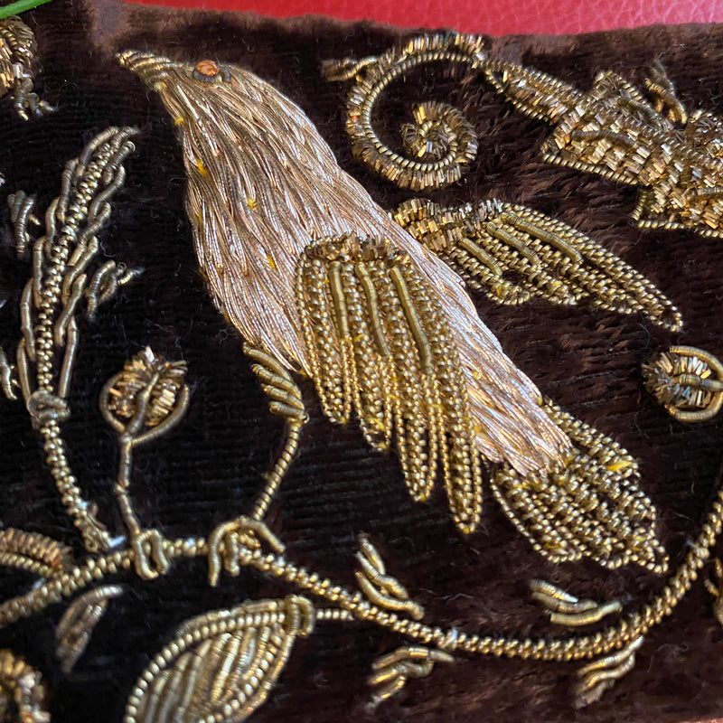 Antiker Gürtel Samt bestickt mit goldenen Vögeln Zardozi Gürtel Sammler