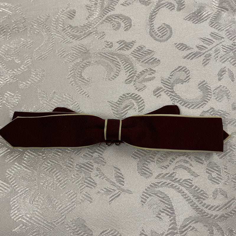 Antike Herrenfliege in Weinrot mit cremefarbenem Akzent – Eleganz aus vergangenen Zeiten