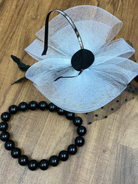 Black and White Accessoires Damen, Fascinator und Perlenkette