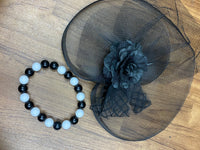 Accessoires noirs et blancs pour femmes, fascinateur et collier de perles