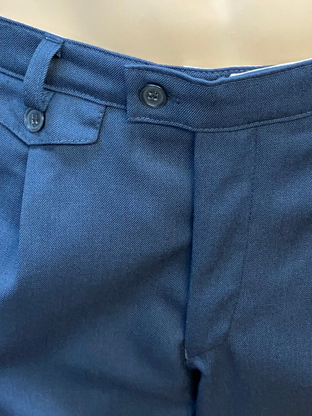 Elegante Dunkelblaue Knickerbockerhose im Vintage-Stil