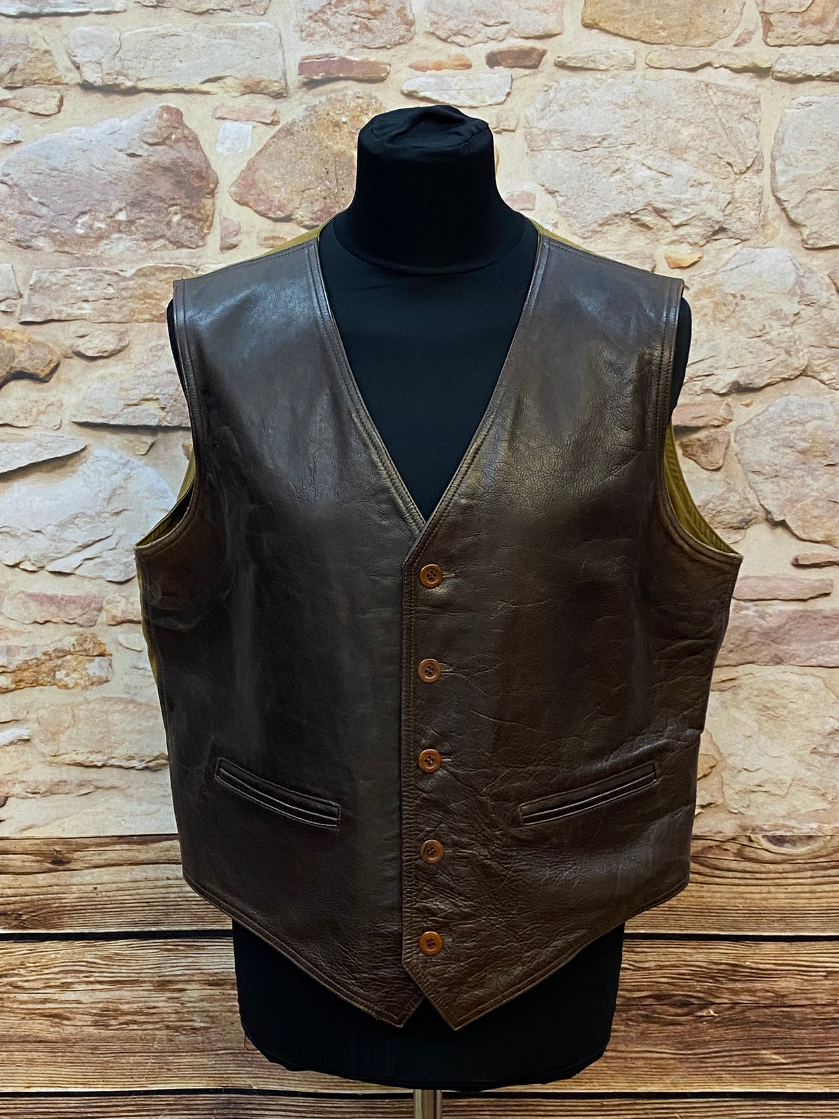 gilet en cuir vintage taille homme 50 en marron foncé 