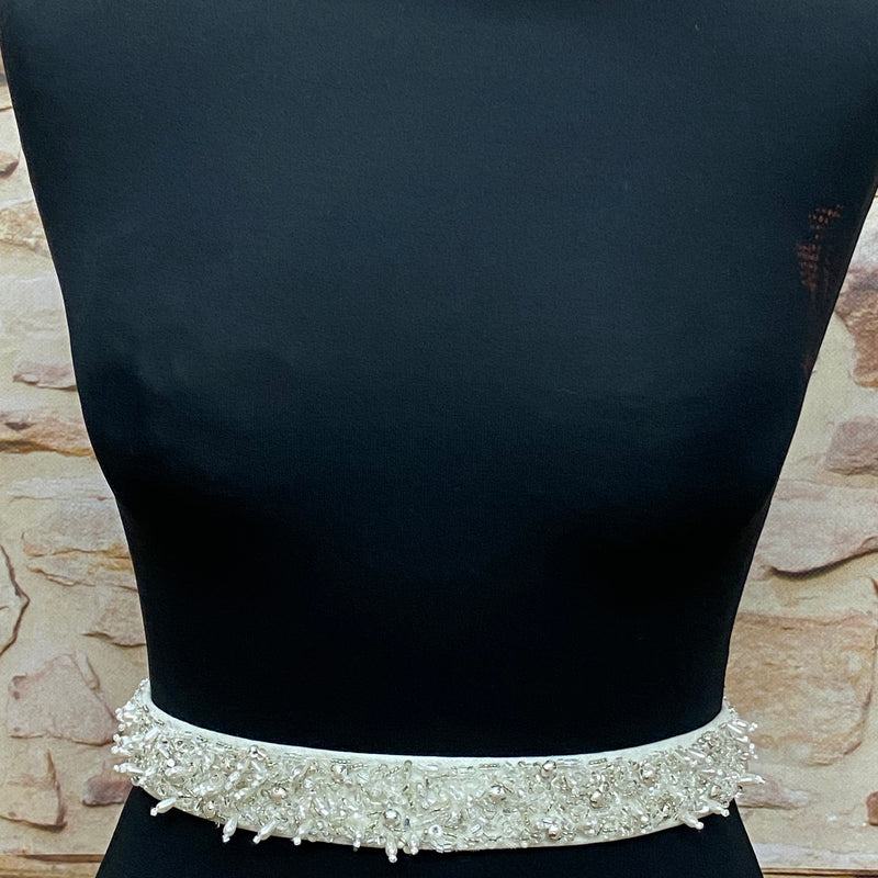 Brautgürtel mit Haarschmuck als Set für die Braut