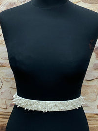 Ceinture de mariée avec accessoires pour cheveux comme ensemble pour la mariée