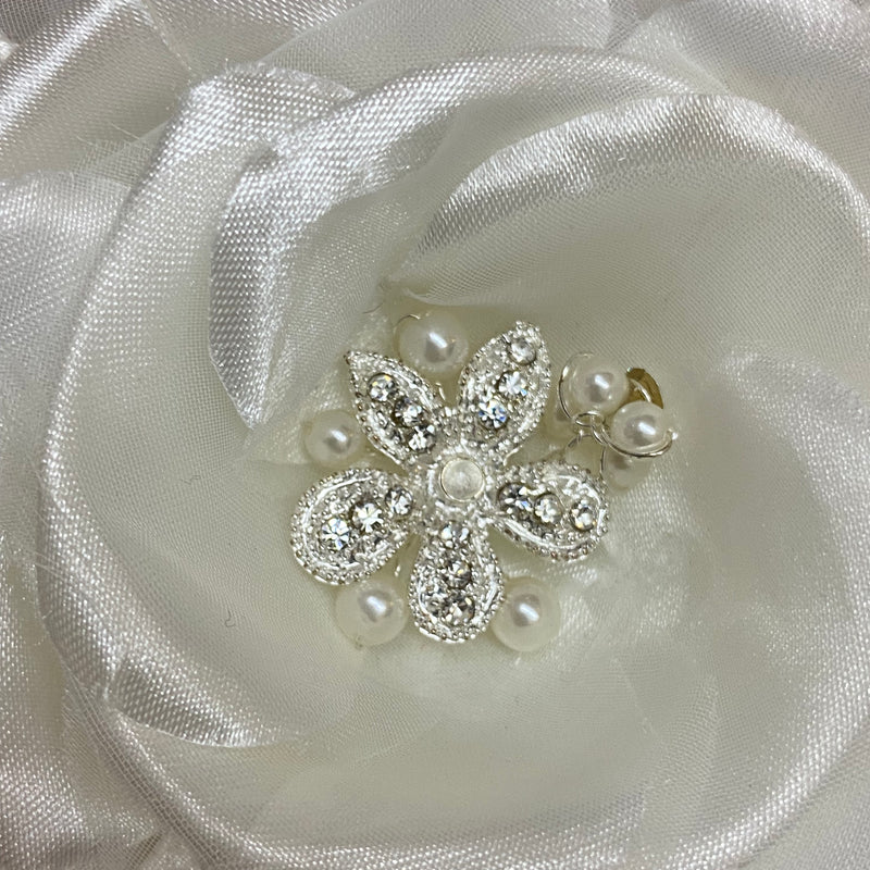 Brautgürtel mit Haarschmuck als Set für die Braut