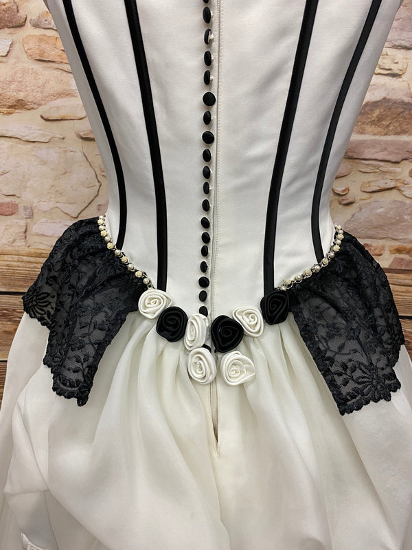 Steampunk-Brautkleid ivory/schwarz – Gr. 38