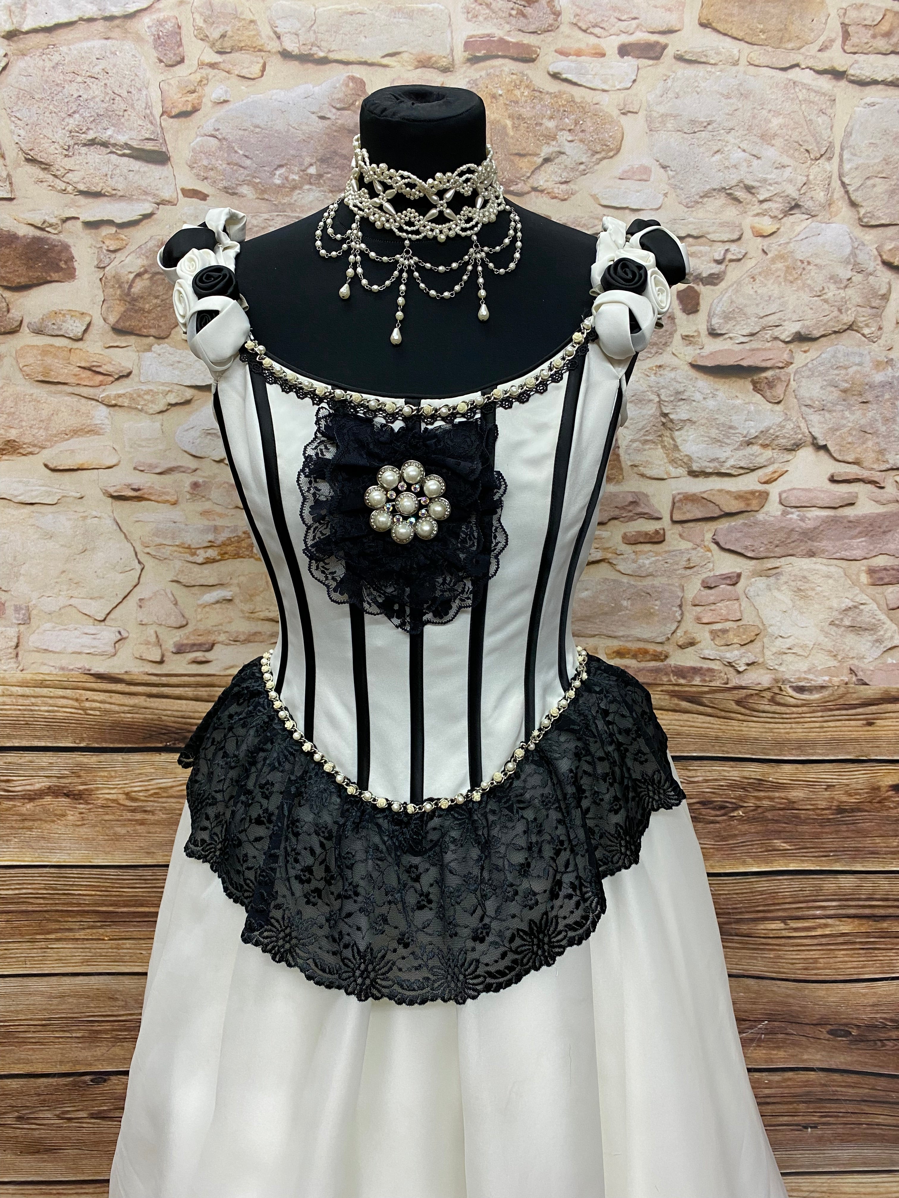 Viktorianisches Hochzeitskleid 