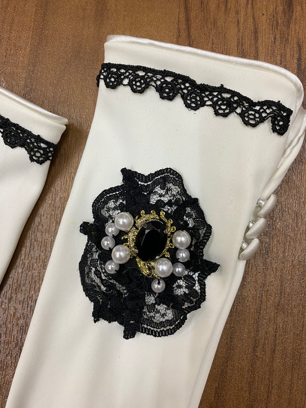 Steampunk-Brautkleid ivory/schwarz – Gr. 38