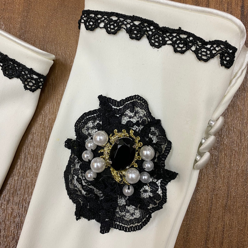 Steampunk-Brautkleid ivory/schwarz – Gr. 38